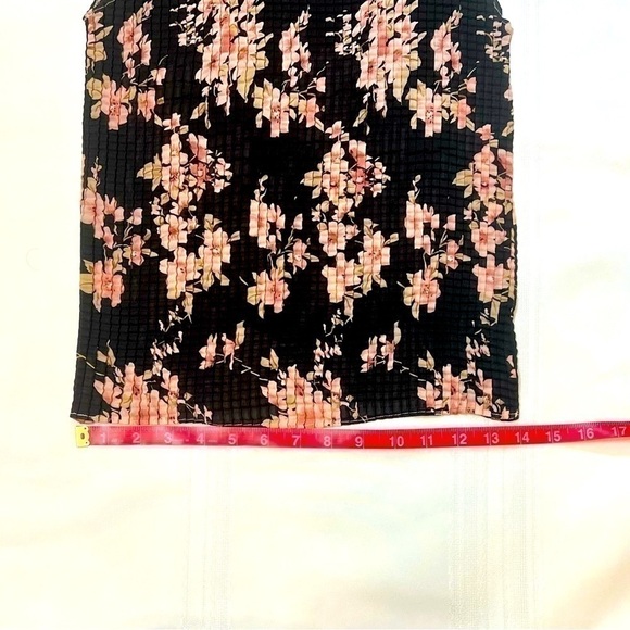 $5 ADD ON with $15+ Bundle Notations 2-piece Floral‎ Sheer Blouse Tank Sz M EUC - Picture 9 of 14